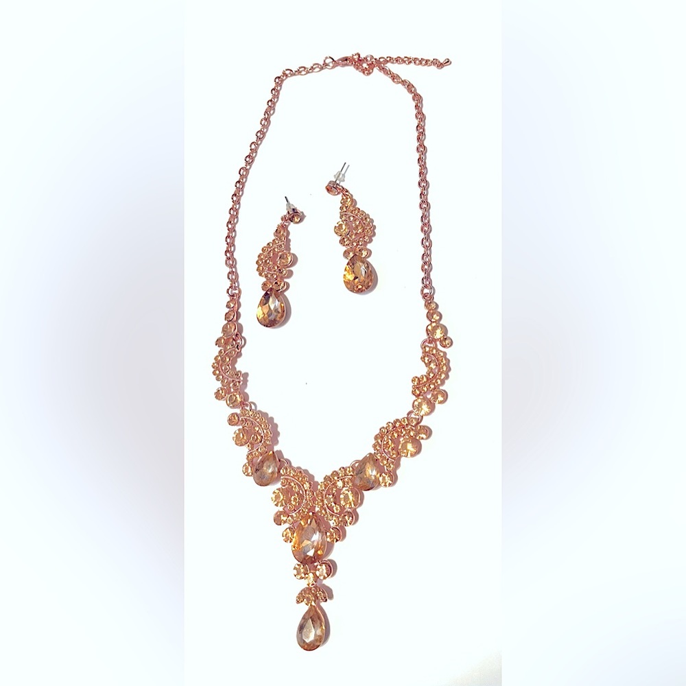 Torrid rose gold / pink stone necklace 9” w/2.5” extension and earrings 2”